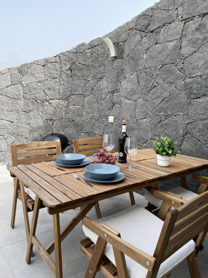 Apartamento suite blue sea Famara Exterior foto